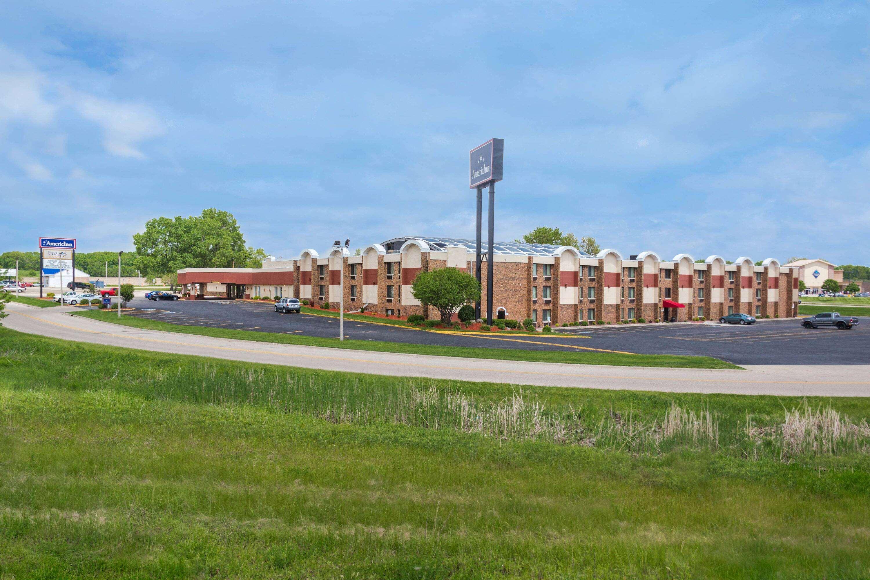 Americinn By Wyndham Janesville Extérieur photo